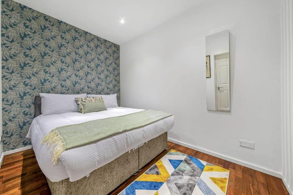 Apartment Chic 2Br Flat Near Edgware Road & 6Mins Walk To Marble Arch Station With Free Wi-Fi *